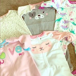5 brand new onesies only used one time